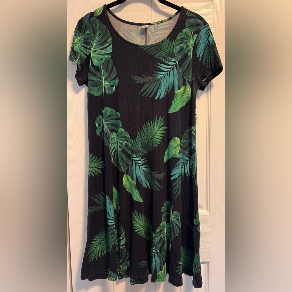 Women's Old Navy Green Botanical Pattern Short Sleeved Swing Dress